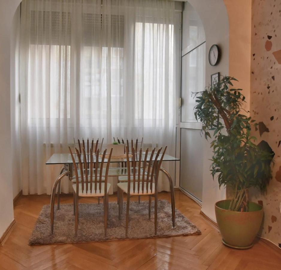 Apartment Carpe Diem In Belgrado Exterior foto